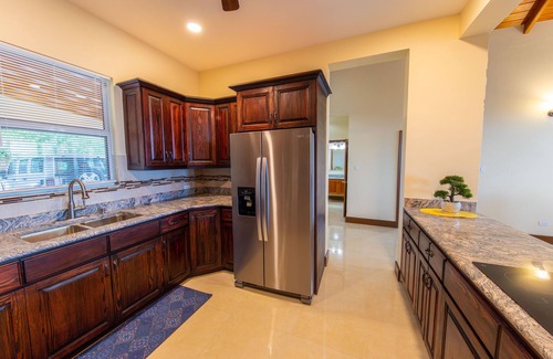 Horsepath Villa | Panoramic View-City View Luxury Villa 1