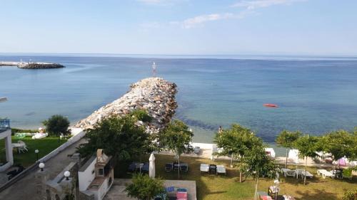 Nea Skioni Apartment | PANSION ALEXANDROS BY THE SEA