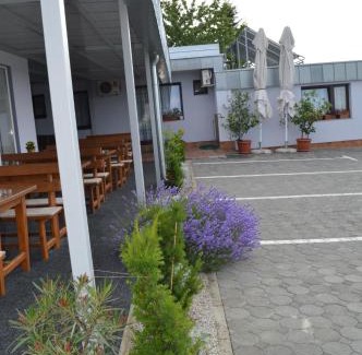 Slavonski Brod Bed & Breakfast | Pansion Antonio
