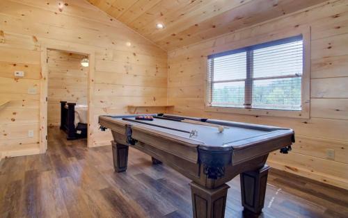 Pigeon Forge House | Papa Wolfs Resort