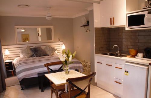 Chapel Hill Bed & Breakfast | Paperbark Bed & Breakfast