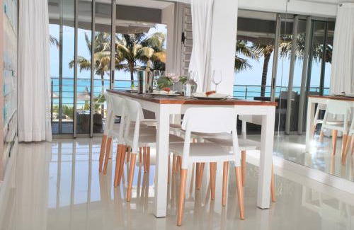 Pointe D'esny Apartment | Paradise Beach Luxury Beachfront Apartment Pointe d'Esny