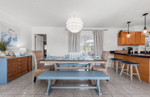 Dolphin's Cove House | Paradise Cove Retreat
