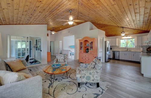 Kapoho House | Paradise found! 3 bedroom home with large lanai, AC and 2 blocks from the ocean