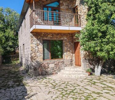 Tsaghkadzor House | Paradise Guest House