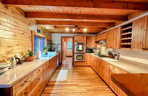 Naples House | Paradise in the Lakes Region