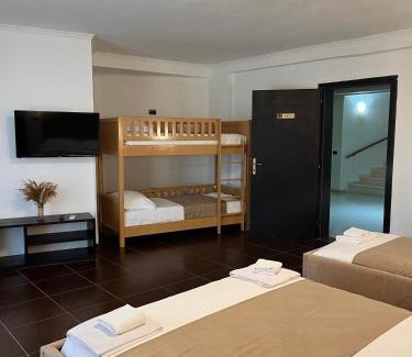 Lezhe Hotel | PARADISE Laguna Vain