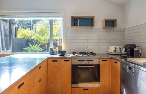 Palm Beach House | Paradise on Palm | Stay Waiheke