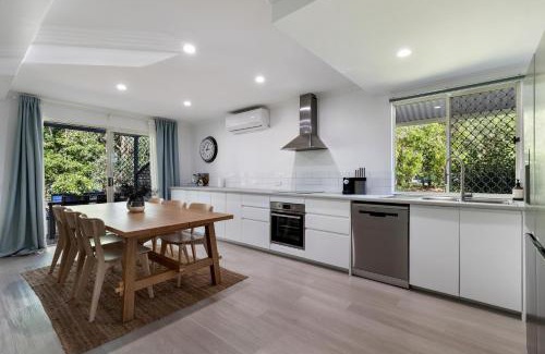 Noosaville Apartment | Paradise Palms Noosa's Resort Gem