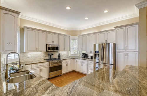 Holiday Isle House | Paradise Pointe - Gorgeous 4 BR home with pool by RedAwning