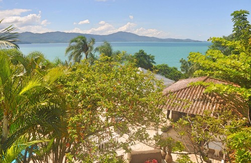 Forte Villa | Paradisiacal & Spacious Seafront Villa -6 Bedrooms Private Pool and Beach Access