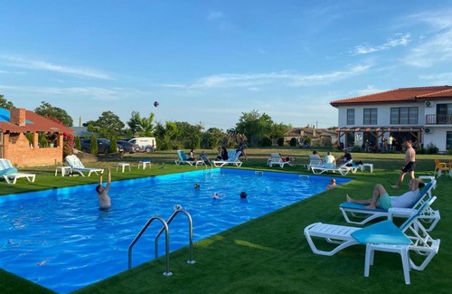 Murighiol Bed & Breakfast | Paradiso Resort, a 4 stars resort, in the heart of the Danube Delta