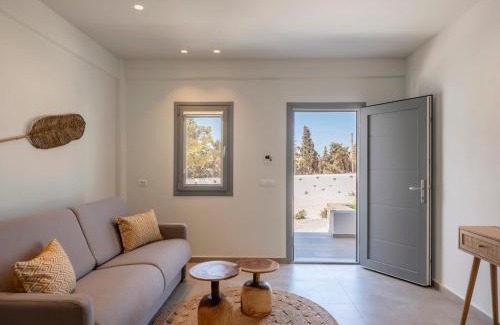 Paros Apartment | Paranthos Island Living