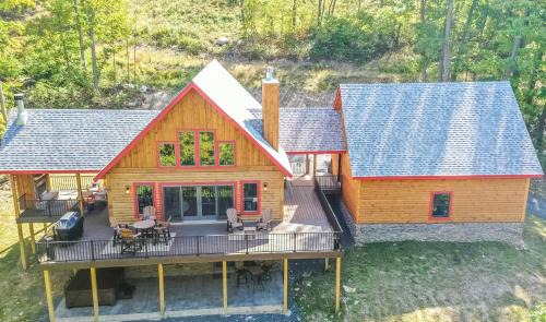 McHenry House | Parhelion Chalet