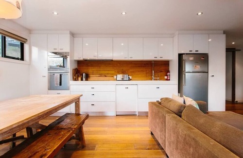 Wye River House | Paringa Beach House, 500m to the beach