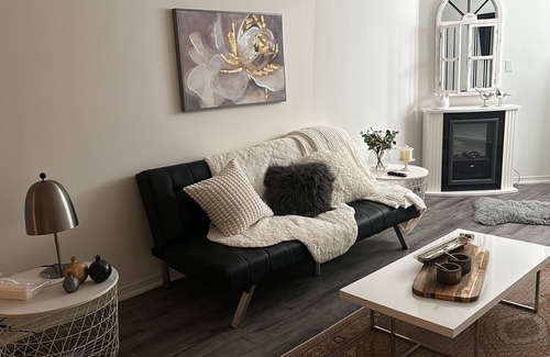 Barrie House | Paris and Venice Inspired nThemed Getaway