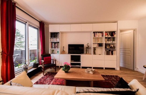 12th Arrondissement Apartment | Paris-Daumesnil - Grand 2 pieces 4 etoiles de charme sur jardin - 61m2, pour 4p - Large 4 star charming 1 BR apt for 4 with AC