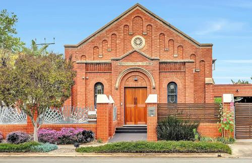 Torrensville Apartment | Parish Court - A Unique Contemporary Conversion