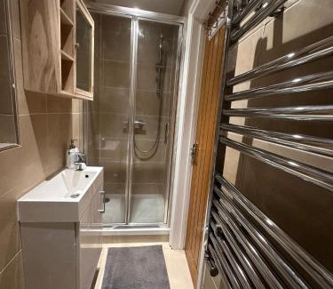 Hanger Hill Apartment | Park Avenue Luxury Apartment in London