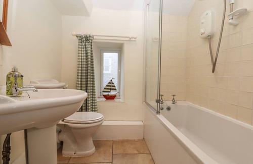 Bonsall Cottage | PARK COTTAGE, pet friendly, character holiday cottage in Bonsall
