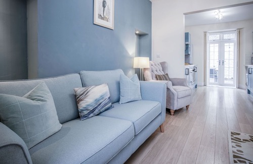 Tenby Apartment | Park Place - 2 Bedroom Apartment - Tenby