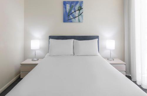 Cairns Central Business District Hotel | Park Regis City Quays