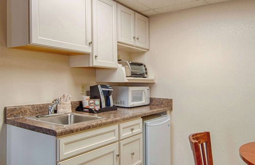 Pigeon Forge Hotel | Park Tower Inn