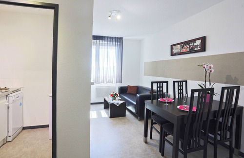 Colomiers House | Park Wilson Airport