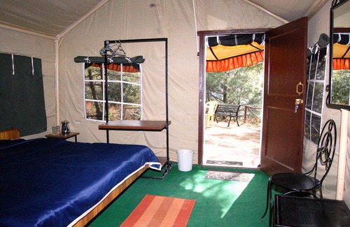Kandaghat Hotel | Park Woods Shoghi