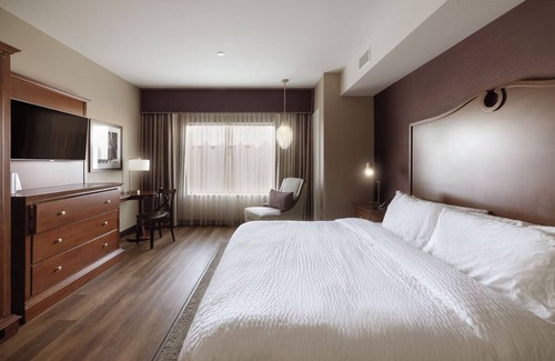 Parker Hotel | Parker Stay | 1 Unit | Central CO Mainstreet Location