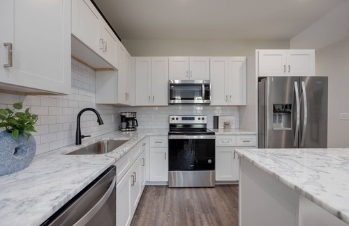 Whitebridge House | Parkside Quads-4 Townhomes-Mins To Downtown