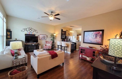 College Station House | Parkview House @ Autumn Lake