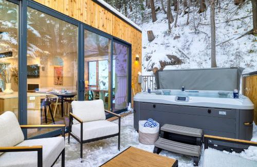 Summit Park House | Parkview Mountain House Luxury Ski Home w Hot Tub Near Trails Downtown