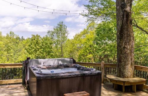 Panorama Estates House | Parkway Hideout
