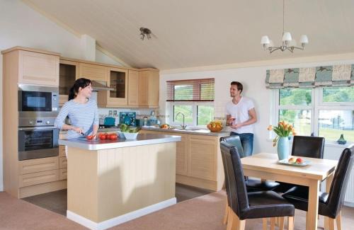 Whitfield Resort | Parmontley Hall Lodges