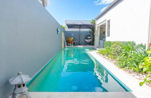 Parrearra House | Parrearra Oasis Family Home, Pool, Pet friendly