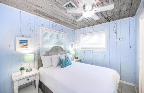 Siesta Key Village Apartment | Parrot Beach Cottages Suite #4