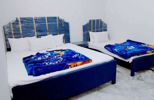 F-6 Sector Hotel | Partridge Inn Guest House