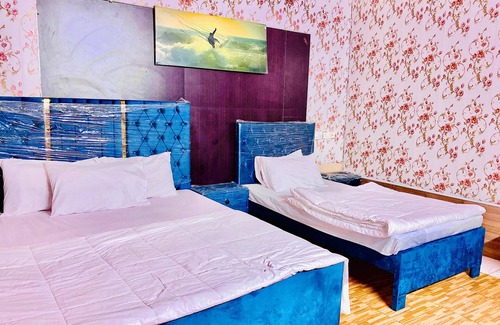 F-6 Sector Hotel | Partridge Inn Guest House