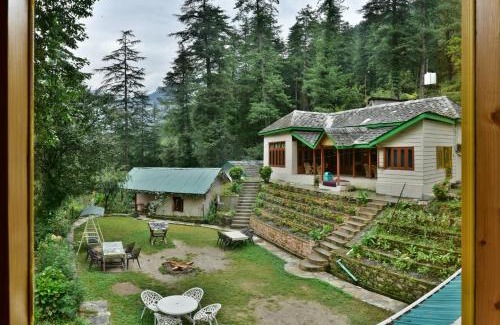 Kasol Bed & Breakfast | Parvati Kuteer riverside resort