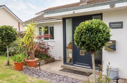 Newquay House | Pasadena