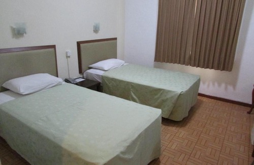 Queenstown Hotel | Pasir Panjang Inn