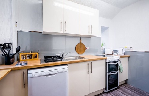 Cupar House | Pass the Keys | 3 Bedroom Cottage in Cupar