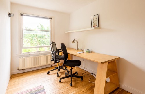 Camberwell Green Apartment | Pass the Keys | Charming Duplex Flat by Oval