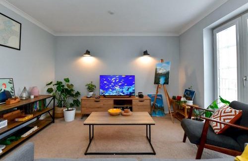 Grangetown Apartment | Pass the Keys Cosy 2 Bed Apartment with Parking