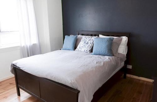 Paisley Apartment | Pass the Keys Cozy two bed flat near Glasgow Airport & Paisley