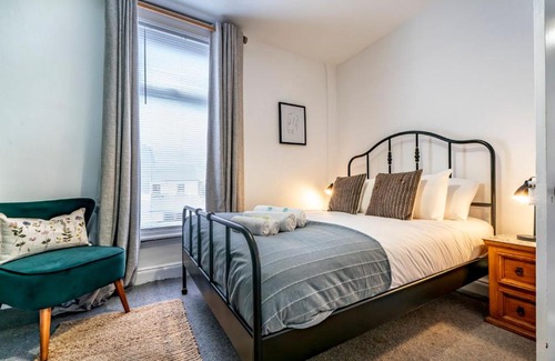 Belfast House | Pass the Keys Gorgeous 4 Bedroom Home 7 Min from City Centre