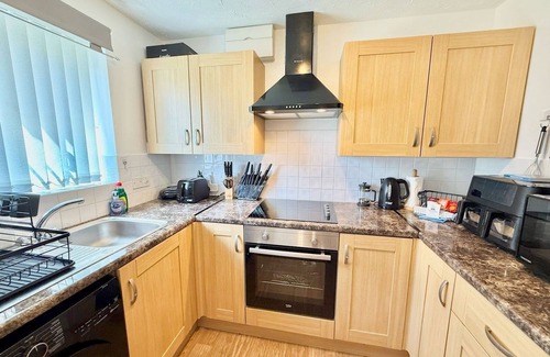 Llansamlet House | Pass the Keys | Modern Home- Ideal for Professionals| 5 mins to M4
