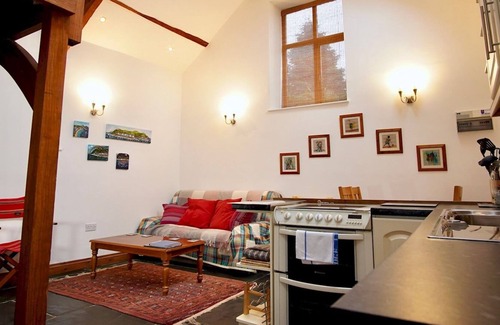 Glandyfi House | Pass the Keys | Nant-y-Bwythyn