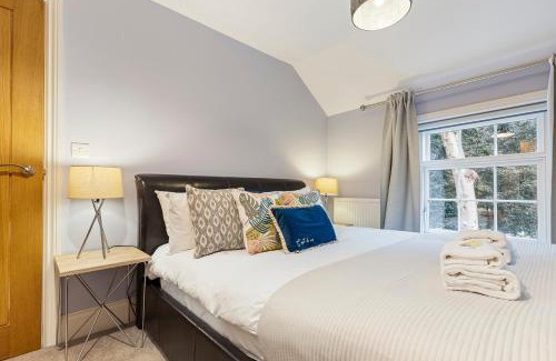 York House | Pass the Keys No. 1 - Laurel Cottage